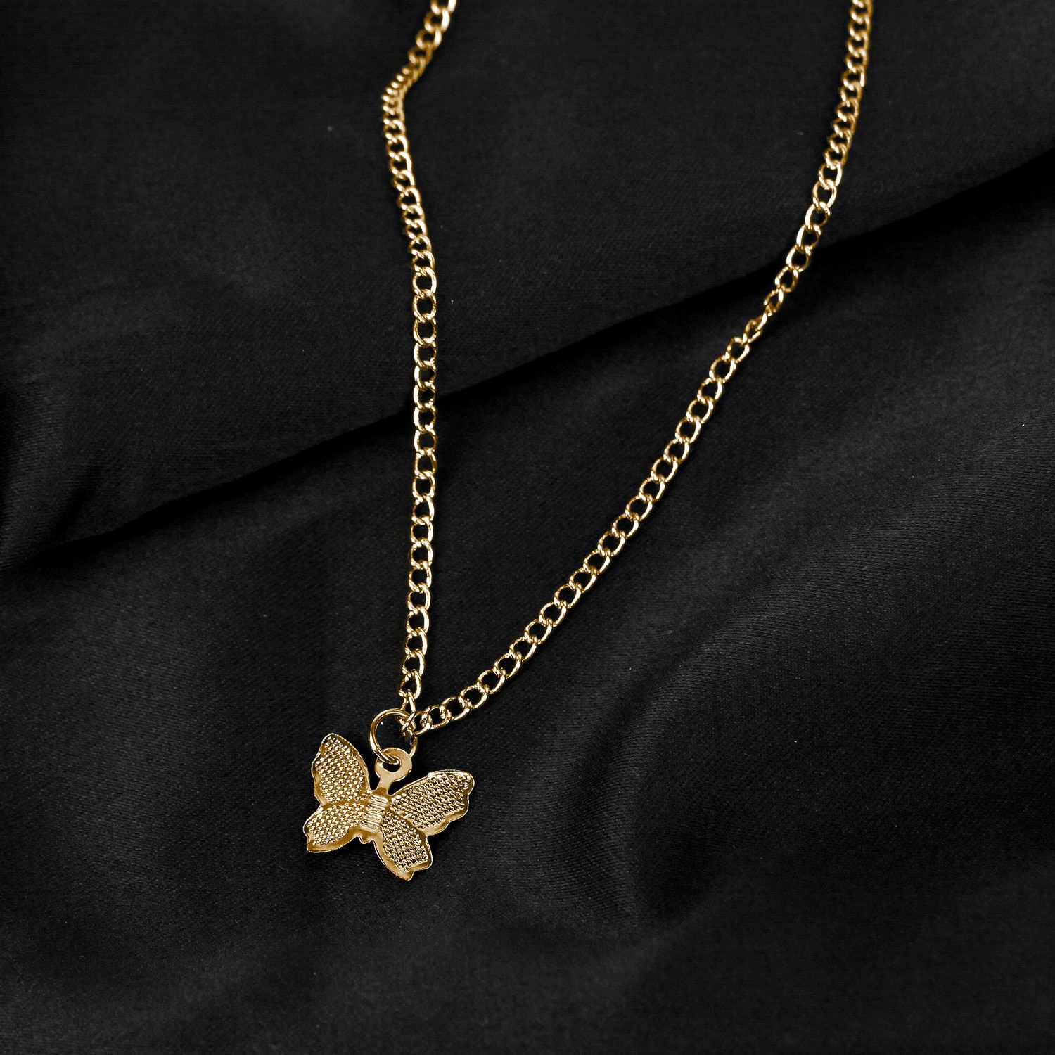 Gold Chain Butterfly Pendant Choker for Women