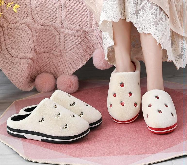 Anti-Slip Berry Patterned Warm Plush Slippers Slippers Women Shoes Anti-Slip Berry Patterned Warm Plush Slippers Slippers Women Shoes