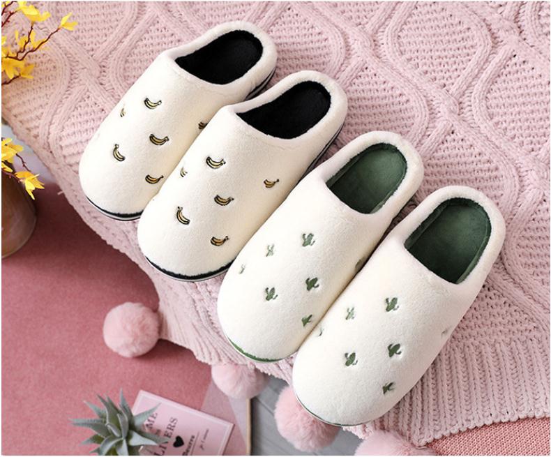 Anti-Slip Berry Patterned Warm Plush Slippers Anti-Slip Berry Patterned Warm Plush Slippers