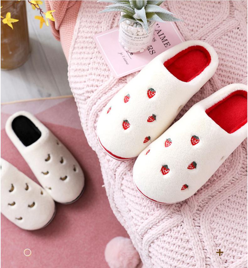 Anti-Slip Berry Patterned Warm Plush Slippers Anti-Slip Berry Patterned Warm Plush Slippers