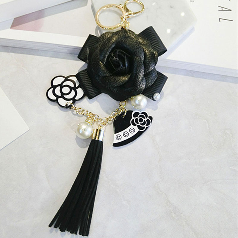 Luxury Black / White Leather Rose Keychain for Women Keychains Luggage & Travel Bags 