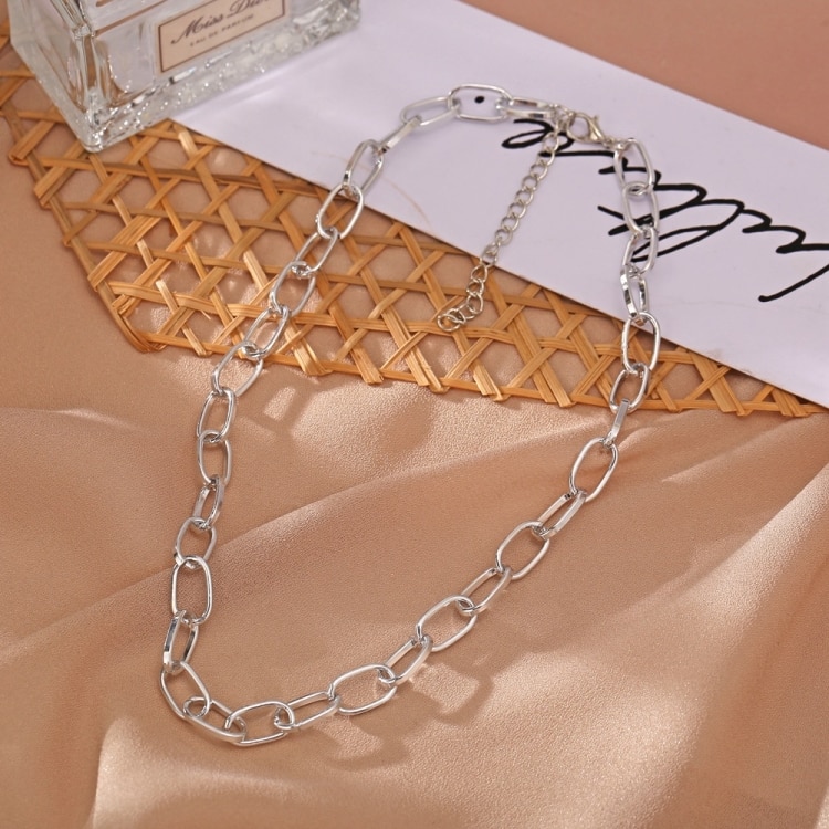 Retro Women's Chain Necklace in Silver and Gold