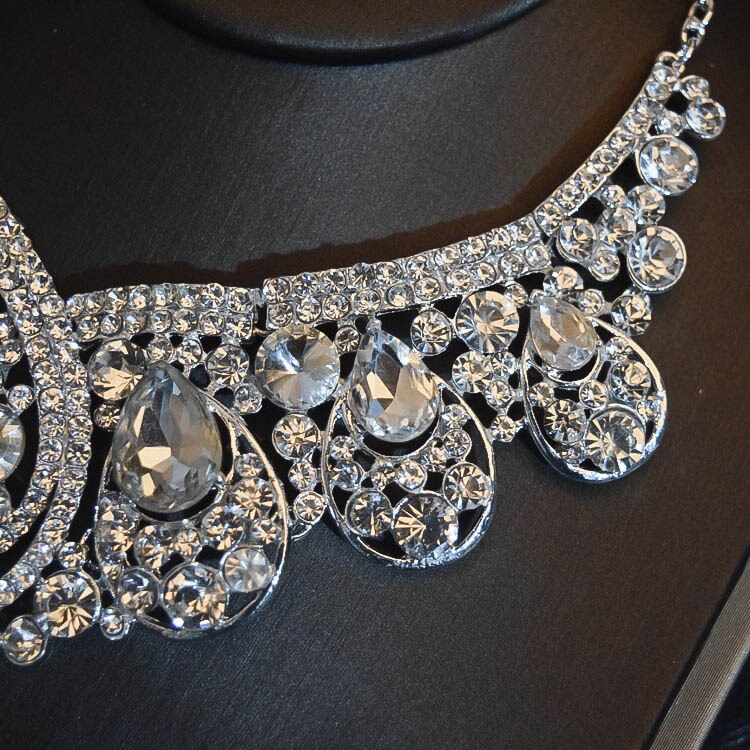 Women's Luxury Bridal Tiara, Necklace and Earrings Set