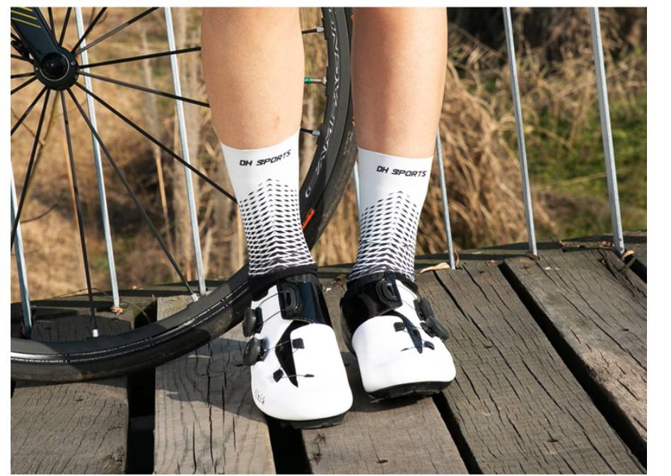 Gradient Color Compression Cycling Socks