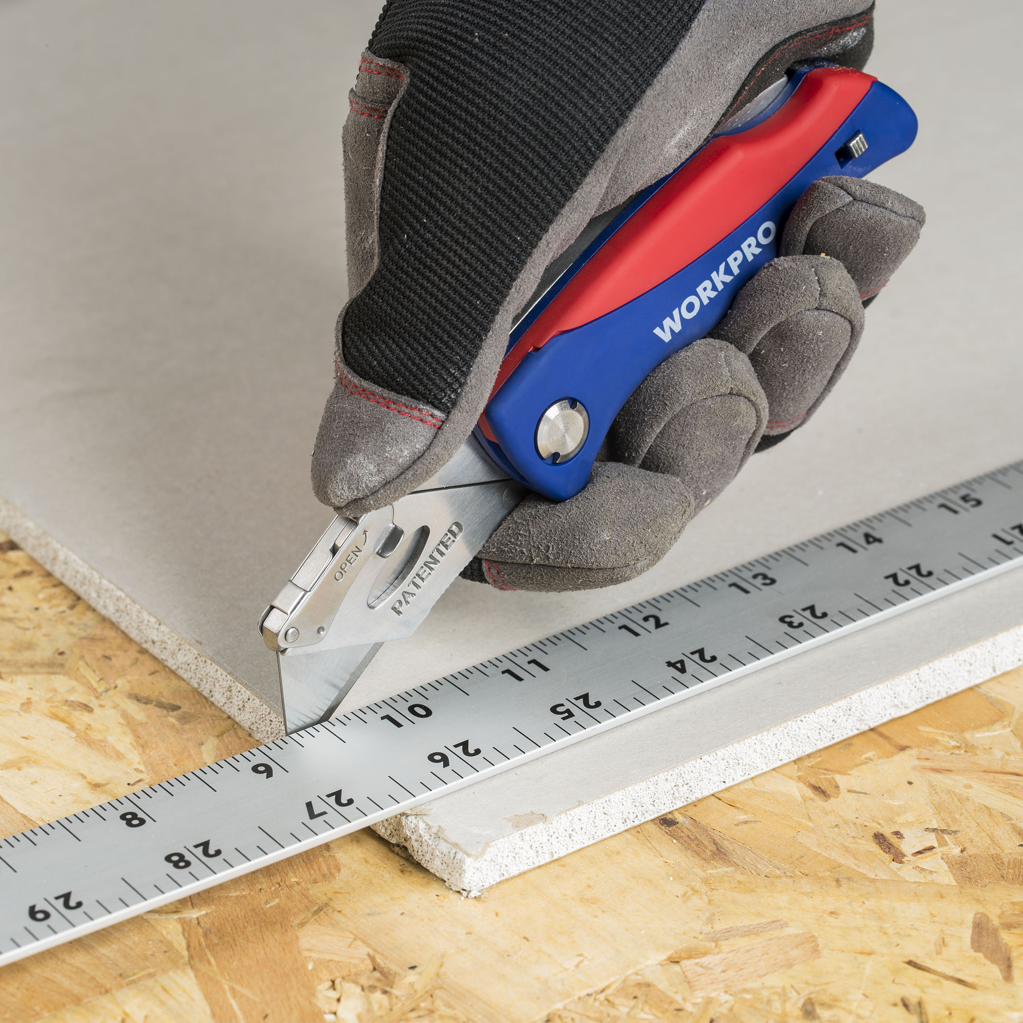 Folding Utility Knife with Blade Compartment Folding Utility Knife with Blade Compartment