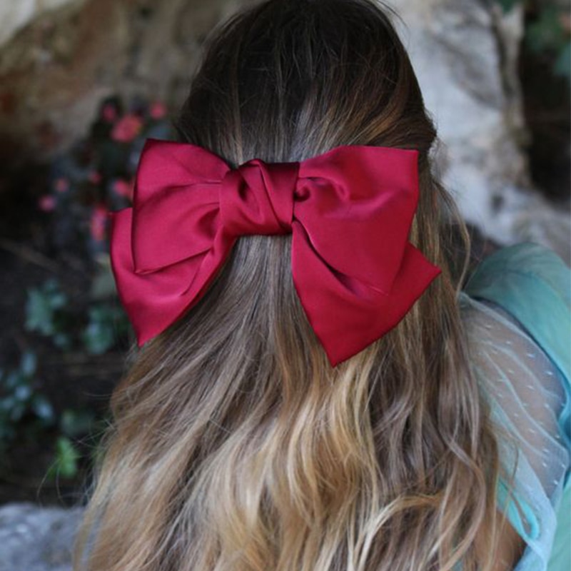 Women's Large Velvet Bow Hair Clip