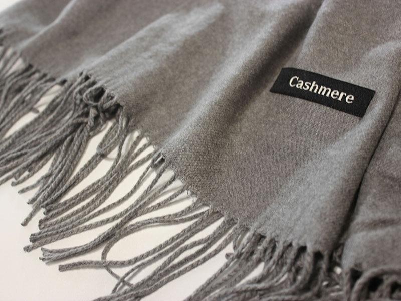 Women's Cashmere Scarf with Tassel