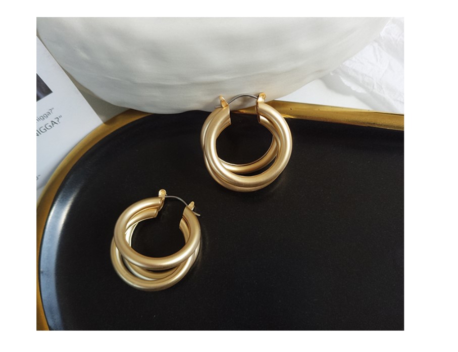 Women's Fashion Geometric Matte Gold Earrings