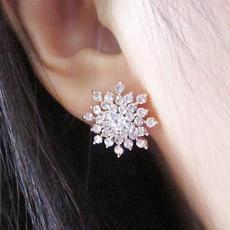 Women's Crystal Snowflake Shaped Earrings