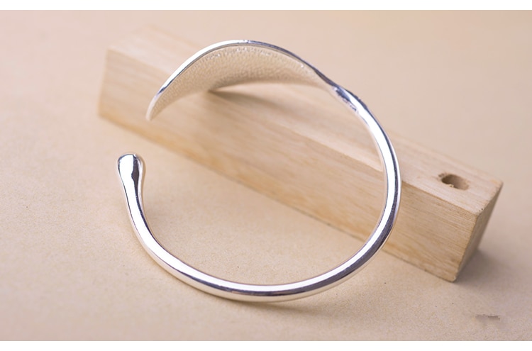 Leaf Shaped 925 Sterling Silver Bracelet