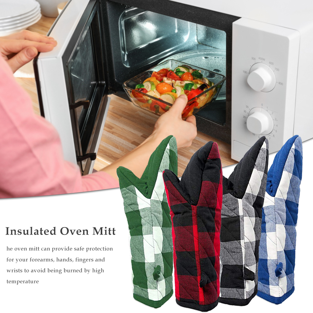 Plaid Heat-Resistant Oven Gloves