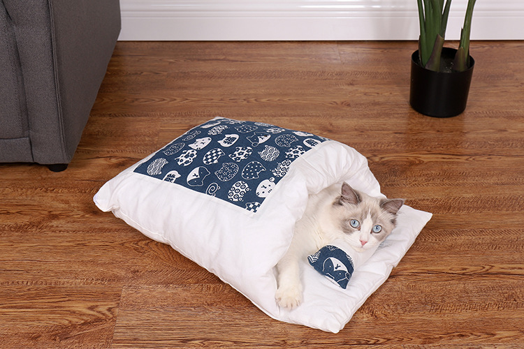 Warm Cat Sleeping Bag with Pillow