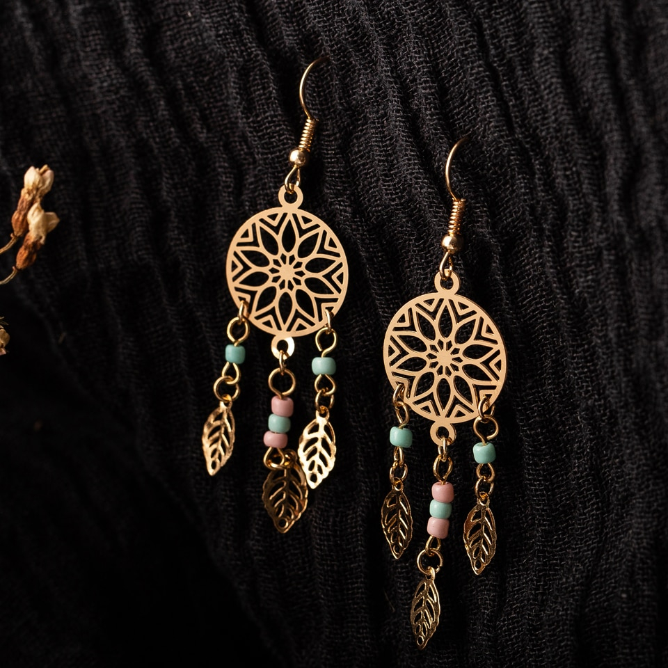 Vintage Leaves Decorated Drop Earrings