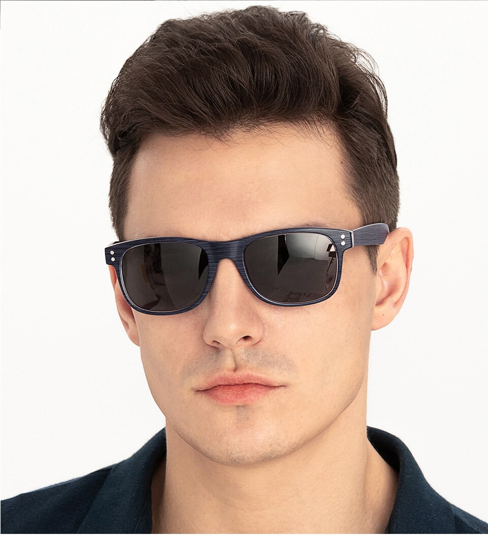 Men's Classic Polarized Sunglasses with Case