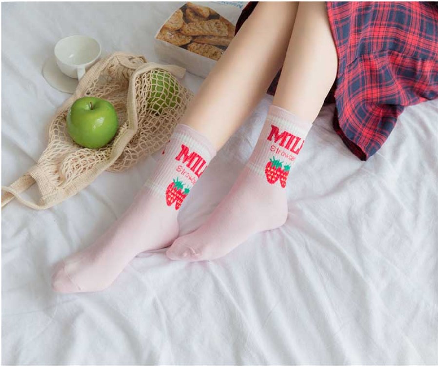 Women's Milk Strawberry Print Socks