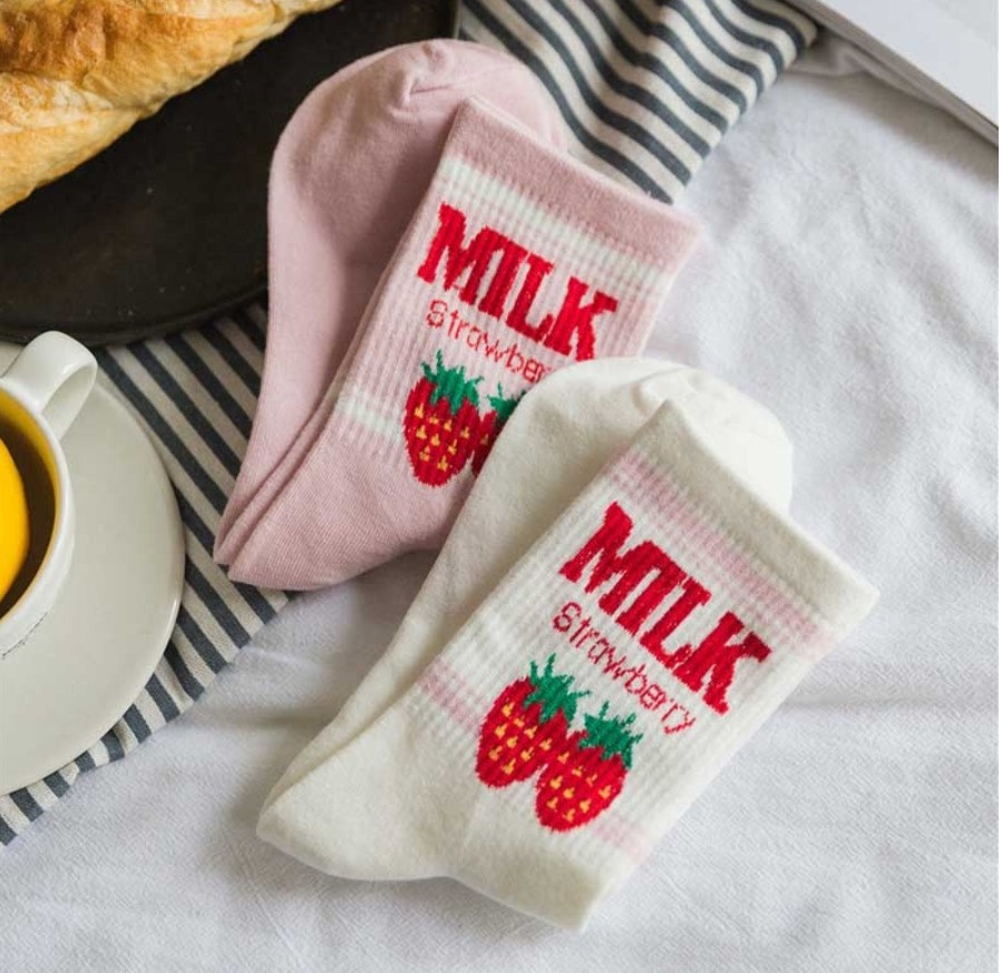 Women's Milk Strawberry Print Socks