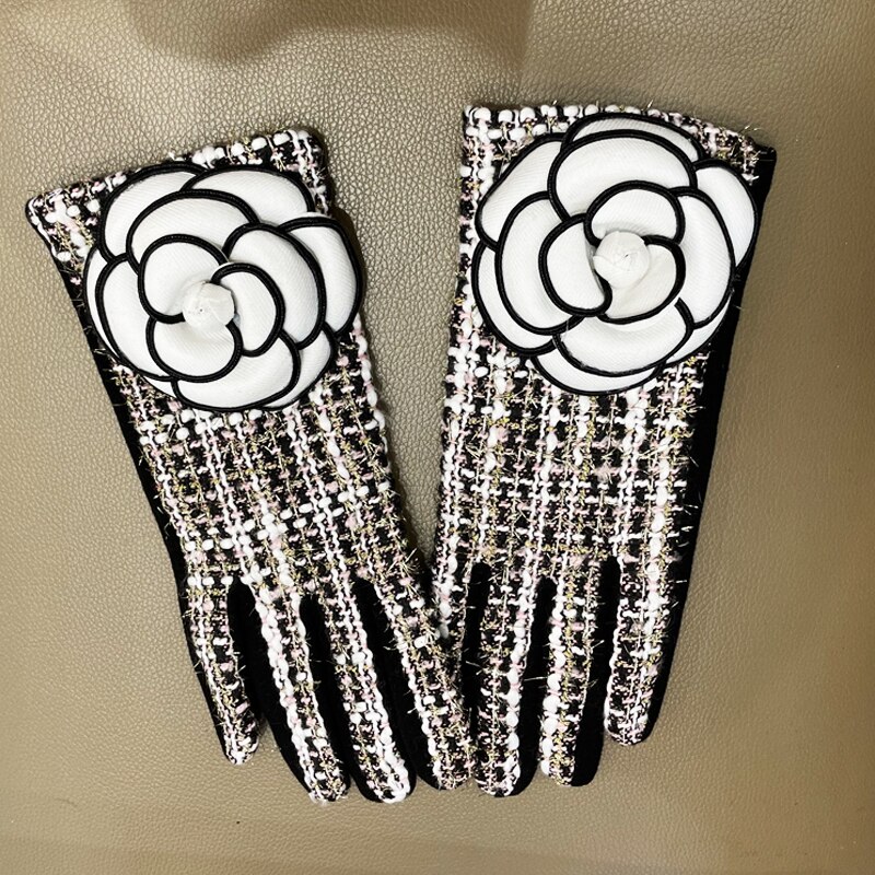 Women's Warm Flower Gloves