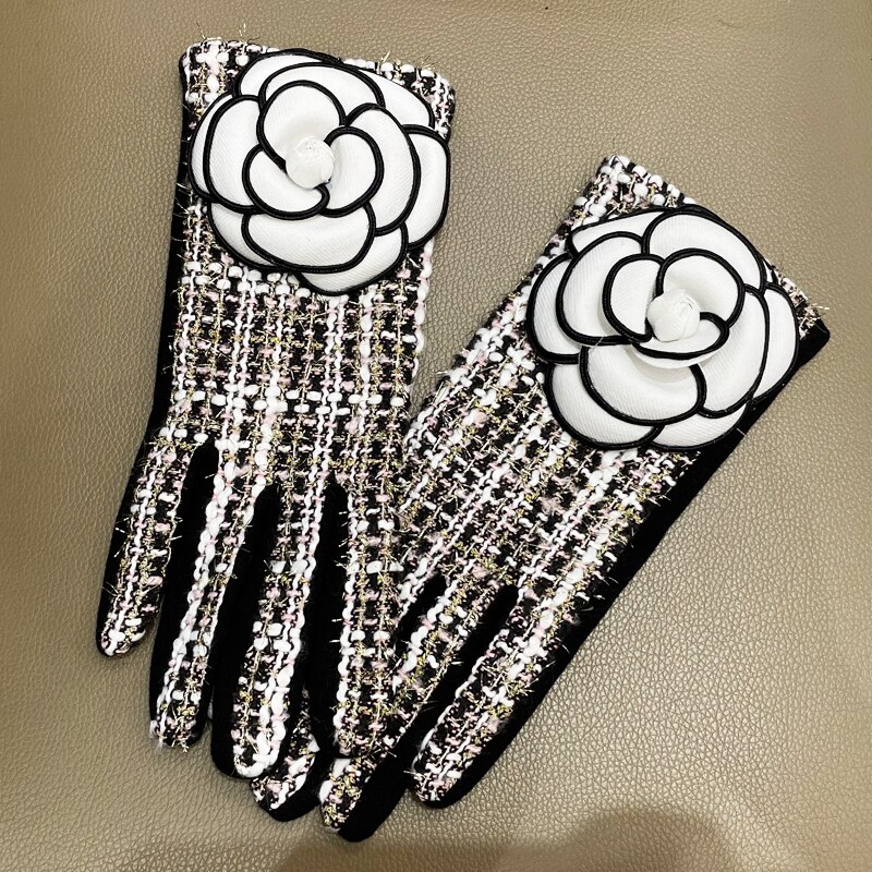 Women's Warm Flower Gloves