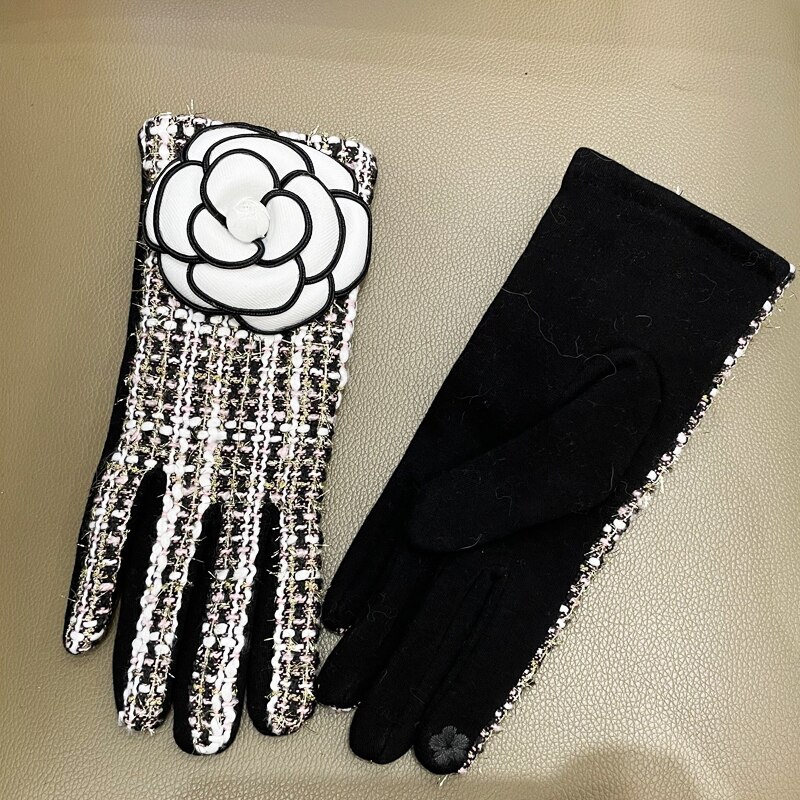 Women's Warm Flower Gloves