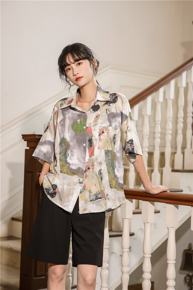 Women's Oversized Short Sleeve Blouse