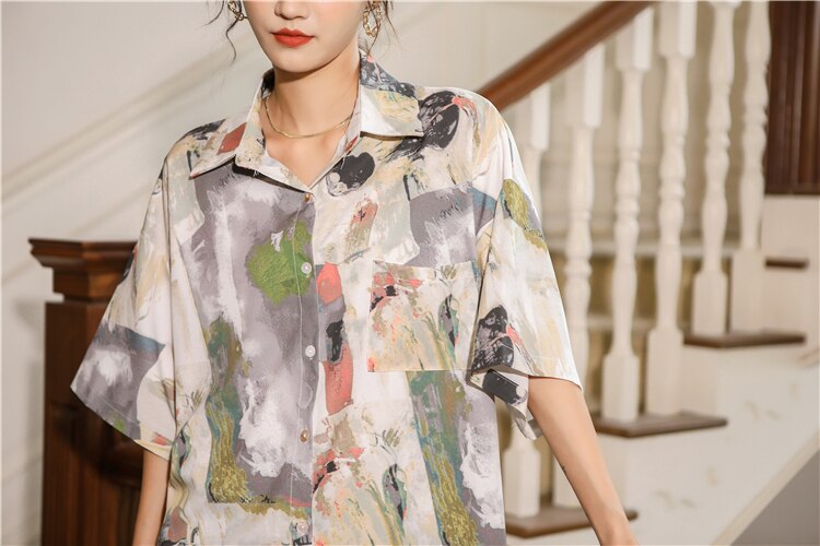 Women's Oversized Short Sleeve Blouse